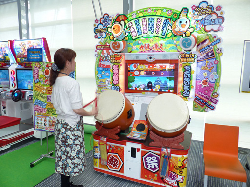 画像ギャラリー No.010のサムネイル画像 / バンダイナムコゲームス,アーケードゲームのプレス向け体験会を開催。ドーム型筐体ガンSTG「ロストランドアドベンチャー」ほか最新作を体験してきた