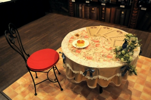 画像ギャラリー No.018のサムネイル画像 / 「オーディンスフィア レイヴスラシル」本日限りの発売記念抽選会が東京と大阪で実施中。東京・新宿では展示会「〜屋根裏図書館への招待〜」が1月24日まで開催