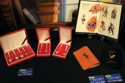 画像ギャラリー No.019のサムネイル画像 / 「オーディンスフィア レイヴスラシル」本日限りの発売記念抽選会が東京と大阪で実施中。東京・新宿では展示会「〜屋根裏図書館への招待〜」が1月24日まで開催