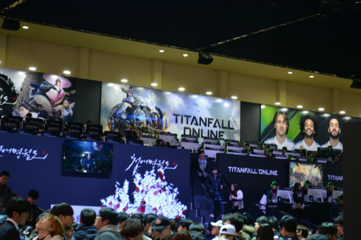 ���������꡼ No.006�Υ���ͥ������ / ��G-Star 2017�ϡ�Titanfall Online�פ��ץ쥤���֥��Ÿ�����ԡ��ǥ���ư�������ʼ�ȡ�������ܥåȤ�����������Ʈ�Ϸ��