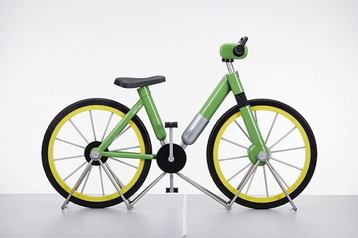 画像ギャラリー No.003のサムネイル画像 / 「ポケットモンスター 赤・緑」に登場する100万円の「じてんしゃ」が等身大模型で再現。1名にプレゼントされるキャンペーンも実施中