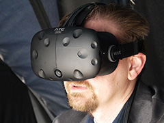 ��CES 2016��HTC����������2�Ĥ�γ�ȯ���åȡ�Vive Pre�ס���¢�����ȥ����ϰ���������Τ��ᡩ ʣ���Υǥ�ǻ�Ƥ���