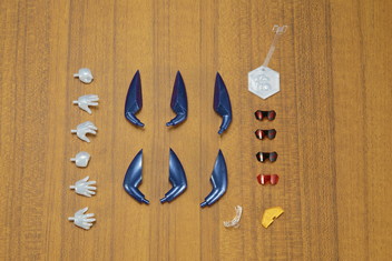 画像ギャラリー No.006のサムネイル画像 / 泉 彩氏による「メダロット」20周年記念イラストが公開。限定プラキットも予約受付中