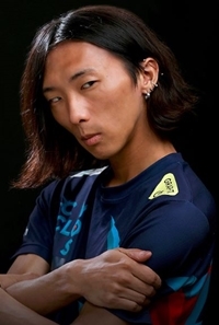 ���������꡼ No.003�Υ���ͥ������ / ��EVO2018�ϡ֥ɥ饴��ܡ���ե���������������θ��ɤ��������ɡ�CYCLOPS athlete gaming�Υץ������ޡ�3�ͤ��ä�ʹ����