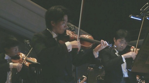 画像ギャラリー No.005のサムネイル画像 / 「キャサリン・フルボディ Symphonic Concert」レポート。フルオーケストラ+ビッグバンドで濃密なサウンドが奏でられた