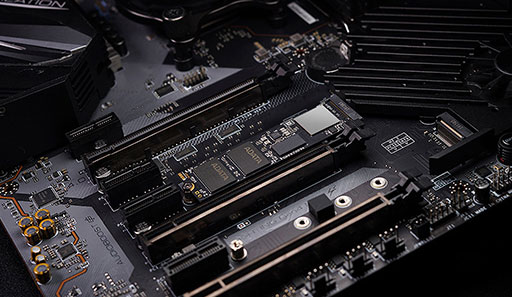 画像ギャラリー No.003のサムネイル画像 / ADATA,リード最大7400MB/sのPCIe 4.0接続対応M.2 SSDを国内発売