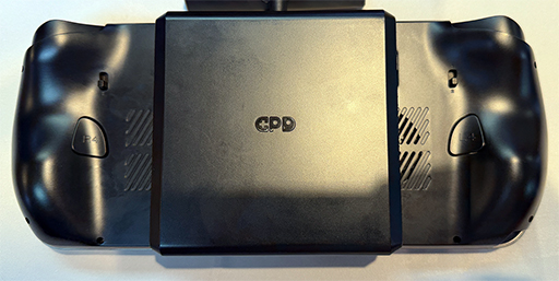 画像ギャラリー No.005のサムネイル画像 / 携帯型ゲームPC「GPD WIN 5」の国内予約がはじまる。Ryzen AI Max+ 395搭載の上位モデルで税込30万円台前半から