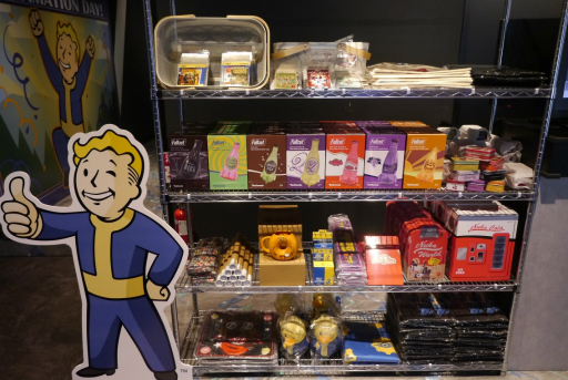 画像ギャラリー No.031のサムネイル画像 / 「Fallout」の世界を楽しめるコラボカフェが東京・大阪・仙台・札幌でスタート。リアル「ヌカ・コーラ」も堪能できた内覧会をレポート
