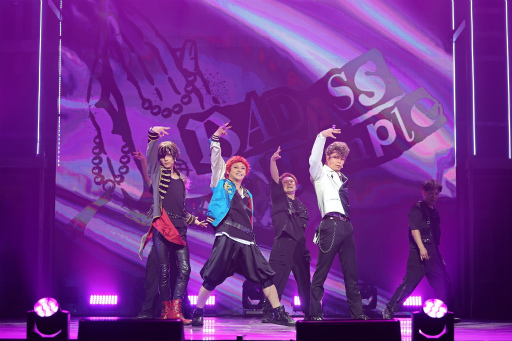 画像ギャラリー No.010のサムネイル画像 / 「『ヒプステ』《Buster Bros!!! & Bad Ass Temple feat. 糸の会 & WESTEND-MAFIA》」ゲネプロレポート。4チームがラップバトルで激突