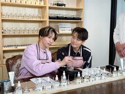 画像ギャラリー No.017のサムネイル画像 / 世界にひとつだけの香り作り! 北村 諒さん&駒田 航さん「Sweets Room+5」収録レポート&キャストインタビュー