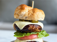 「マリオカートワールド」,ウシも食べている「ハンバーガー」を作る。俺のコラボカフェ:Menu 078