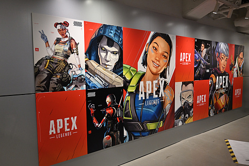 画像ギャラリー No.019のサムネイル画像 / 巨大ネッシーや武器レプリカも展示されている「Apex Legends Museum + POP UP STORE」が池袋PARCO本館で開催中