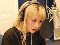 タイ発のステルスホラー「Home Sweet Home」,カッターを手に主人公を追い詰める異形の女性ベルを演じる青木志貴さんのインタビューが公開
