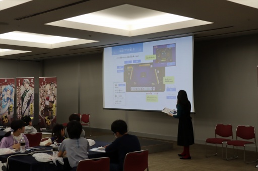 画像ギャラリー No.004のサムネイル画像 / 「雀魂 -じゃんたま-」を用いた小学生向けの麻雀教室開催。大阪に集結した精鋭による対局は,プロ雀士の講師陣も驚くほどのハイレベル