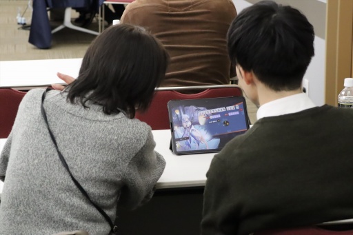 画像ギャラリー No.011のサムネイル画像 / 「雀魂 -じゃんたま-」を用いた小学生向けの麻雀教室開催。大阪に集結した精鋭による対局は,プロ雀士の講師陣も驚くほどのハイレベル