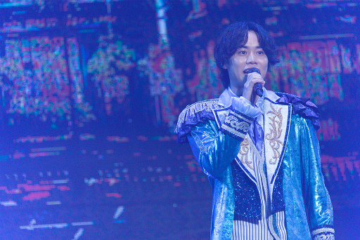 画像ギャラリー No.030のサムネイル画像 / 「ブラスタ」6周年記念「BLACK PARTY」レポート。まさにスターレスのショーそのもの! 極上の歌と芝居とパフォーマンスで彩った2日間