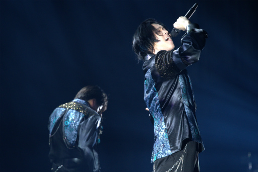 画像ギャラリー No.043のサムネイル画像 / 「ブラスタ」6周年記念「BLACK PARTY」レポート。まさにスターレスのショーそのもの! 極上の歌と芝居とパフォーマンスで彩った2日間