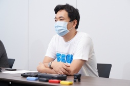 画像ギャラリー No.003のサムネイル画像 / 30年を経て,あの携帯ゲーム機が蘇る。「ゲームギアミクロ」発売記念,セガ&エムツーのキーマン3名にインタビュー