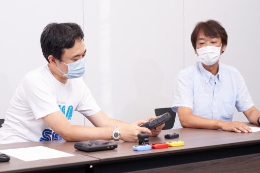 画像ギャラリー No.006のサムネイル画像 / 30年を経て,あの携帯ゲーム機が蘇る。「ゲームギアミクロ」発売記念,セガ&エムツーのキーマン3名にインタビュー