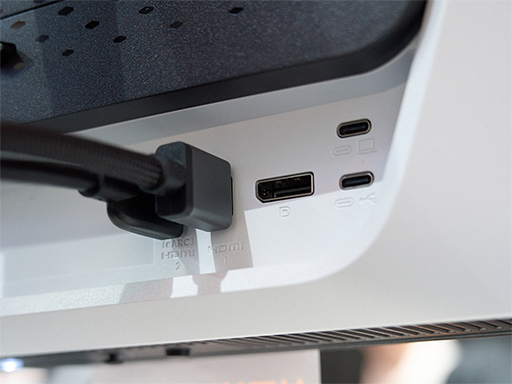 ���������꡼ No.007�Υ���ͥ������ / �ǿ����̻ҥɥå�ͭ��EL�ѥͥ����Ѥ���BenQ�������ޡ�����4K�ǥ����ץ쥤������å����������ȥ������θ���ξΩ���뿷��ǥ��TGS2025��