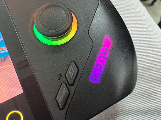 画像ギャラリー No.010のサムネイル画像 / 7型有機ELディスプレイ&Ryzen AI 300搭載の携帯型ゲームPC「OneXFly F1 Pro」の国内予約がスタート