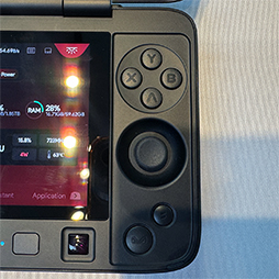 画像ギャラリー No.007のサムネイル画像 / 2画面を搭載したニンテンドー3DS風のAYANEO製携帯型ゲームPCとAndroidゲーム機の予約がスタート