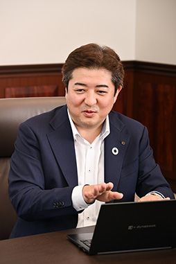 ���������꡼ No.004�Υ���ͥ������ / �Υ��󥿥ӥ塼�ϥ��������ƥ���Ȥ�����Ҥ�AI�ؤθ����礤���ϡ����¤�����ˤ�΢�Ǥ����줿��Τ��ä���AI�λȤ��������ҤΥݥꥷ���˻��ޤǡ����ʤ�ɽ�˽Фʤ��ͤˤ��줳��ʹ���Ƥߤ褦