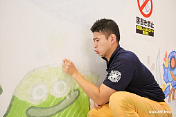 画像ギャラリー No.011のサムネイル画像 / 「ドラゴンクエストけしケシ!」巨大消しゴムはんこアートの展示が開始