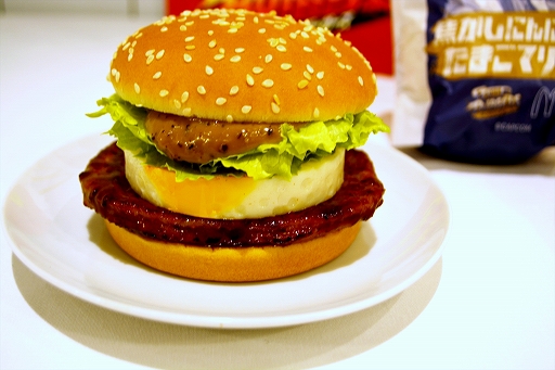画像ギャラリー No.006のサムネイル画像 / ストリートファイター×マクドナルドの企画「ストリートバーガーズ」試食会レポート。7種のコラボメニューをチェック