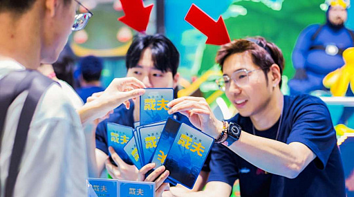 ���������꡼ No.002�Υ���ͥ������ / �Υ��󥿥ӥ塼�ϥǥ��������������С��γˤϡ����ȼ��ʲ���Ĥʤ�����³�����ס����ߥ�ȥ����åȤΥե��󡦥�����CEO����롤����ů�ؤ�ȯ�ۤθ���