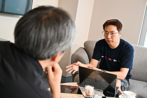 ���������꡼ No.033�Υ���ͥ������ / �Υ��󥿥ӥ塼�ϥǥ��������������С��γˤϡ����ȼ��ʲ���Ĥʤ�����³�����ס����ߥ�ȥ����åȤΥե��󡦥�����CEO����롤����ů�ؤ�ȯ�ۤθ���