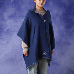 画像ギャラリー No.001のサムネイル画像 / カービィカフェの新グッズ「メタナイト」シリーズを12月13日に発売。上品なデザインのストールやバッグなど