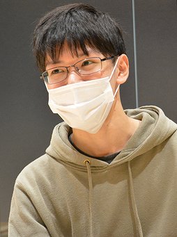 ���������꡼ No.010�Υ���ͥ������ / �Υ��󥿥ӥ塼�Ϲ񻺥���ACT��Vulture�פγ�ȯ�Ԥϡ�20����Ⱦ�μ㤭���ꥨ���������ȥ��ܤ�ư����������ɤ˹��᤿Ǯ���ۤ����äƤ��ä�