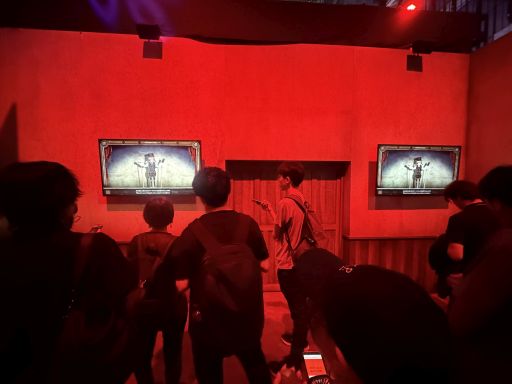 ���������꡼ No.006�Υ���ͥ������ / �������ȥҥ����Ͷ����Ρ�SILENT HILL f������ʪŸ�פ��θ�����ǯ��KONAMI�֡����ϡ��ᥤ�󥹥ơ����򶴤�Ǳ����ۡ���TGS2025��