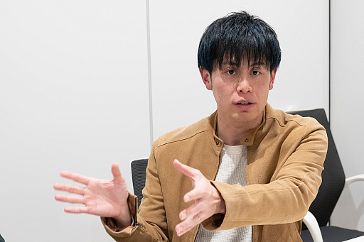 ���������꡼ No.007�Υ���ͥ������ / �Υ��󥿥ӥ塼�Ͽ������Ȥʤ�Tango Gameworks������ޤǤΥ��ꥨ���ƥ��ӥƥ����Ѥ��ʤ���0����1�����߽Ф��������ؤ��Ϥ��뤿��Ρ֤������ϡפ����ڤˤ��Ƥ���