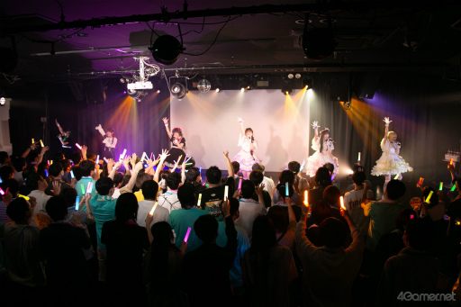 画像ギャラリー No.020のサムネイル画像 / 合同曲,新衣装,そして笑顔の掛け声。「うたの☆プリンセスさまっ♪BACK to the IDOL」2周年イベントを振り返る