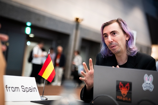 ���������꡼ No.014�Υ���ͥ������ / ��Crisol: Theater of Idols�׳�ȯ�ԥ��󥿥ӥ塼�������طʤ�ȥ֥�åɡ��ᥫ�˥����ɤʤɡ�����ޤǤγ�ȯ����ߤ�ʹ������TGS2025��