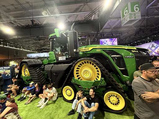 ���������꡼ No.006�Υ���ͥ������ / ��Project Motor Racing�פ������ѵץ졼��50ǯ�Υꥢ�ꥺ��ȡ���Farming Simulator 25�פΡȿ建�ܿ���DLC��GIANTS Software�ץ쥼���ݡ��ȡ�gamescom��