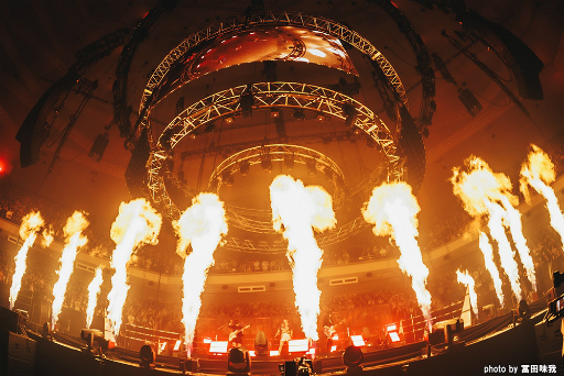 ���������꡼ No.011�Υ���ͥ������ / ���륯�餫����ƻ�ۤء����֥ȥ��ʥ��ȥ����� LIVE in ������ƻ�� �������ζ��ɡץ饤�֤����ͤ򿶤��֤�