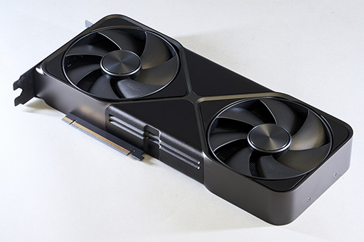 GeForce RTX 50꡼κǾGPUGeForce RTX 5090ץӥ塼ǽʸʤ˹⤤Ϥ˹⤤