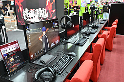 ���������꡼ No.031�Υ���ͥ������ / ��ĥ��å��Ƿ쿪���������������ŵ� Crimson Inferno�פ�ͷ����顤���������Ϥ��碌�ư�����äƤ�������ɡ�TGS2025�ϡ�PR��