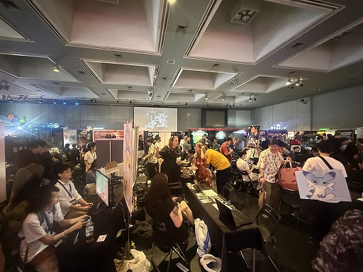 ���������꡼ No.003�Υ���ͥ������ / �������ܻؤ��ǥ٥��åѤΤ���ΡȻ��Ҳ��ɤ˨���BitSummit���Ÿ����1ǯ�����ѥ���������󥽥եȤγ���Ÿ���ٱ�θ����ϡ�BitSummit��