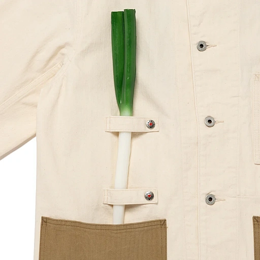 画像ギャラリー No.003のサムネイル画像 / カモネギのジャケットに“ネギがさせる”!? HUMAN MADE,ポケモンコラボアイテムを10月11日に発売