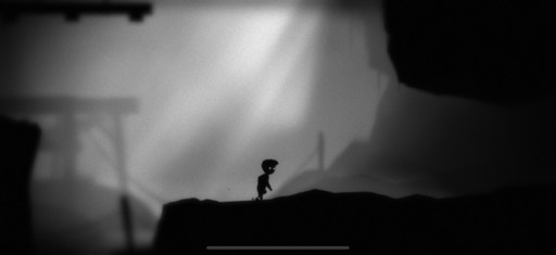 画像ギャラリー No.003のサムネイル画像 / インディーゲームの傑作「LIMBO+」。妹を探す兄は,美しく恐ろしい辺獄をひた走る(今日から始めろApple Arcade #39)