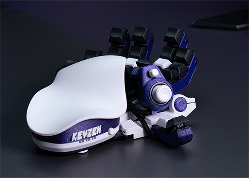 ���������꡼ No.002�Υ���ͥ������ / Cherry MX���Ѥǥ����å�����Υǥ������쿷�����Ҽ��ѥ����ѥåɡ�Azeron Keyzen�פ��о�