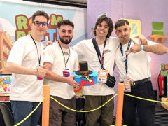 ���ݽ����ܥåȤ�������異��������Roombattle�פϡ��ߥ˥������쵤��������ͷ�ӱ��������