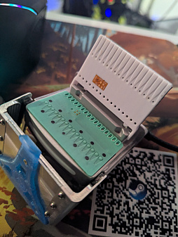 ���������꡼ No.008�Υ���ͥ������ /  ����ʥ����ץ���ɤǥ��Х��Х뤹���Akiiwan: Survival�פϡ��������ǥХ����ɤˤ��б���gamescom��