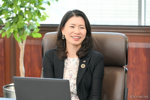 ���������꡼ No.003�Υ���ͥ������ / �Υ��󥿥ӥ塼��25��ǯ��Ф�ĩ�࿷���ʡ������ɡ����������ʤ��������� ζ�ܤο��ҡ׳�ȯ�Ԥ���롤Ĺǯ���ۤ��ȥ��ޥ��ͤ᤿�տȺ�