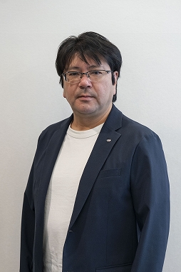 ���������꡼ No.002�Υ���ͥ������ / �Υ��󥿥ӥ塼�������ۥ顼���� ���Ȥ�ĳ�� REMAKE�פϡ�ʪ��䶲�ݴ��򤽤Τޤޤˡ�����Ū�ʥ�����ؤȾ��ڡ��ǥ��쥯�����ؤ���롤20ǯ�֤�Υ�ᥤ���Ȥ�