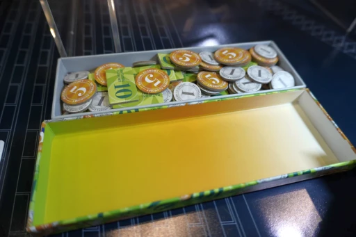 画像ギャラリー No.003のサムネイル画像 / ゲーム工房スパ帝国の「ナショナルエコノミー」が“完全版”になって復活。その色褪せない魅力と,新しくなったコンポーネントをチェックしてきた